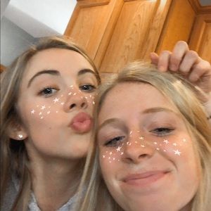 Meet your Posher, Lilly